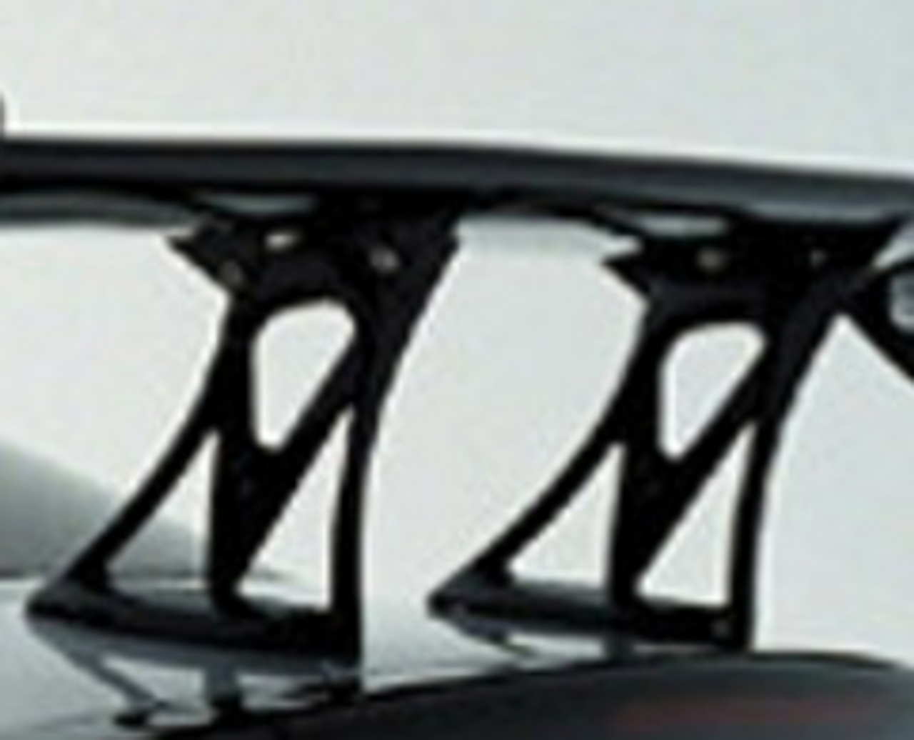 VeilSide Universal GT WING Type-IV Kevlar with Aluminum Legs (Kevlar)